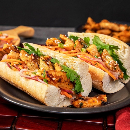 Bánh Mì Hoàng Phúc Có Gì Khác Biệt? | Bánh Mì Ngon Chuẩn Vị Việt